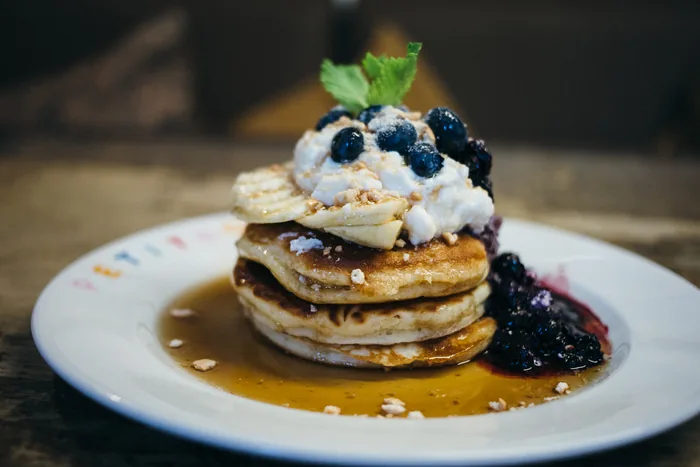 Pancakes de ricotta amb figues i xarop